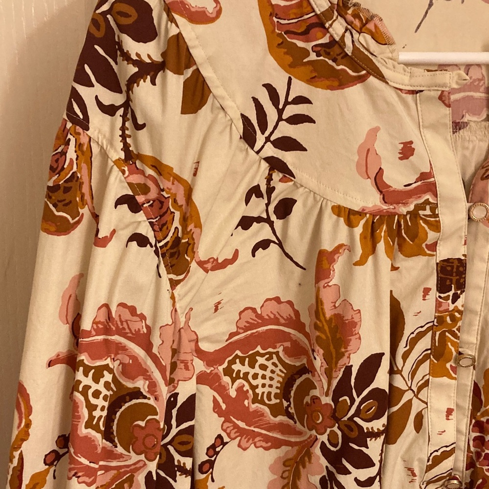 Floral Print Women's Blouse - Picture 6 of 13